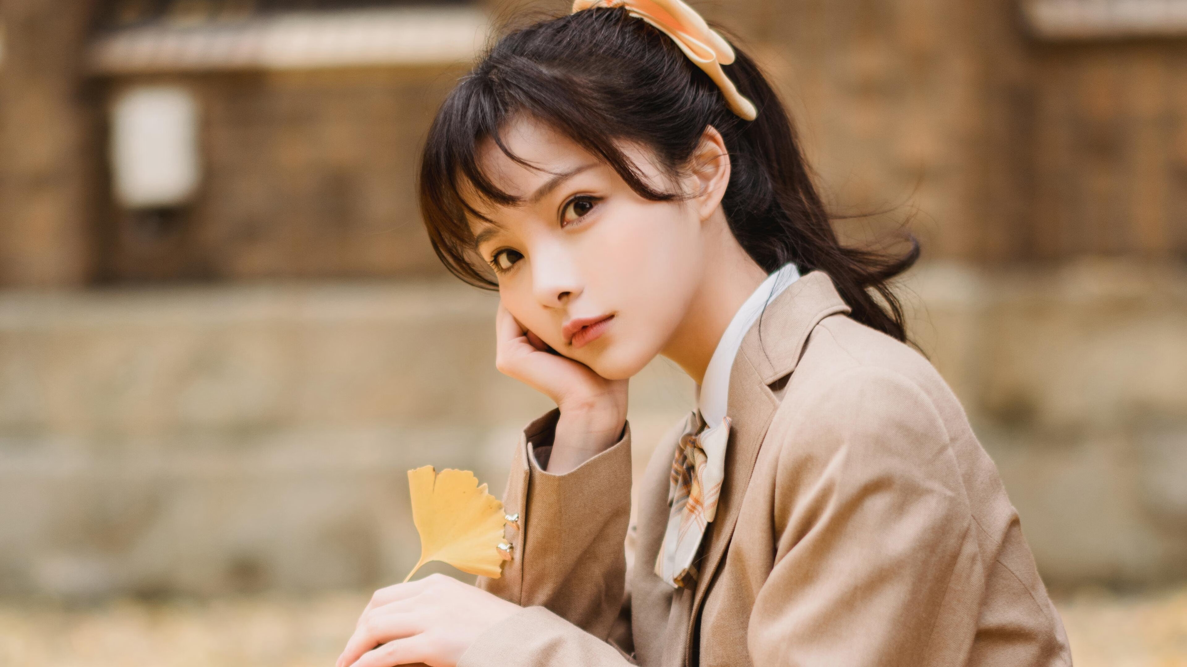 中美蝶泳起跳平均反应时间逐年接近，蝶泳的比赛视频