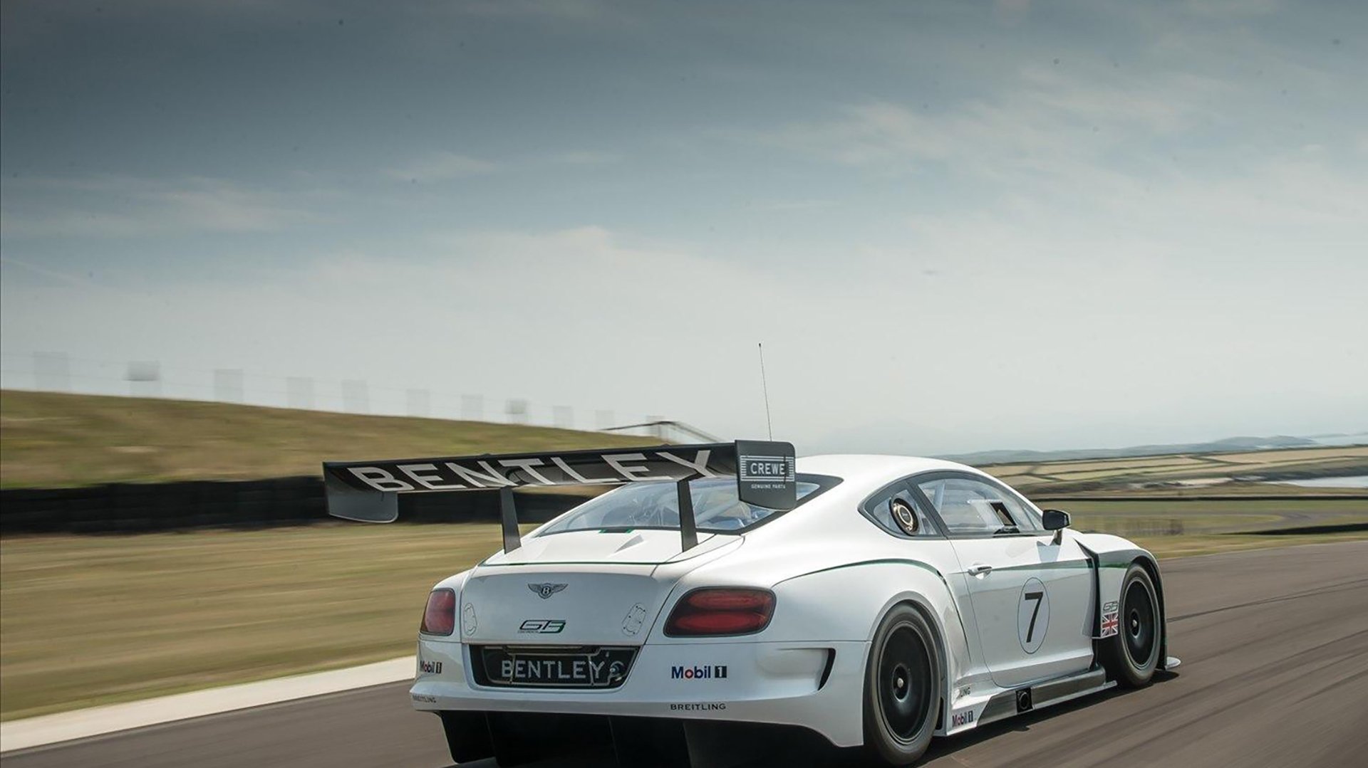 马竞老将经验丰富,主导比赛节奏,马竞的情况